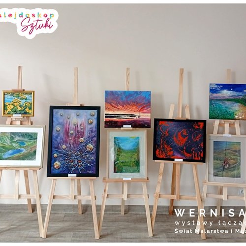 Obraz główny aktualności o tytule Wernisaż wystawy łączącej świat malarstwa i muzyki 