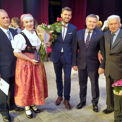Obraz główny aktualności o tytule Uroczystość wręczenia laurów Ziemi Cieszyńskiej 