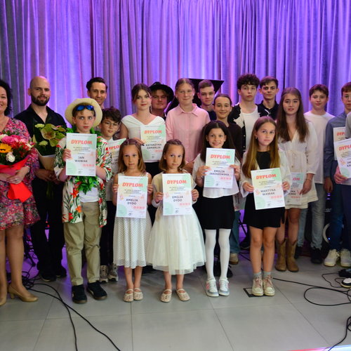 Obraz główny aktualności o tytule CZERWCOWY KONCERT – muzyczne podsumowanie roku artystycznego 