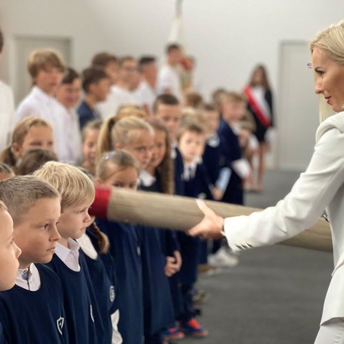 Obraz główny aktualności o tytule Nowy rok szkolny 2023/24 w jaworzańskich szkołach 