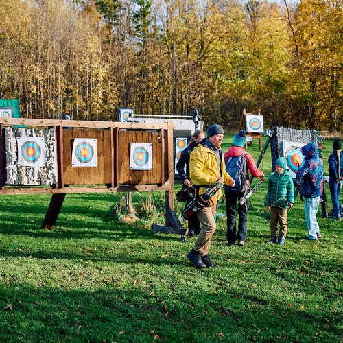 Obraz główny aktualności o tytule Turniej łuczniczy w Jaworzu – podsumowanie projektu popularyzacji łucznictwa 
