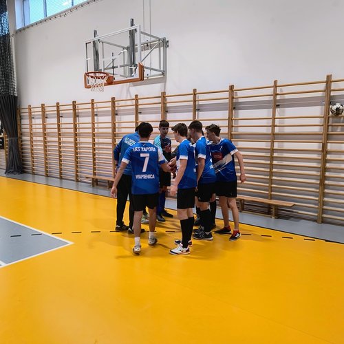 Obraz główny aktualności o tytule Jaworzańska Liga Futsalu Juniorów o Puchar Wójta Gminy Jaworze – Podsumowanie Sezonu 2025 
