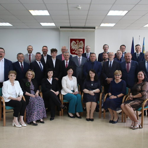 Obraz główny aktualności o tytule Nowe władze Województwa Śląskiego i Powiatu Bielskiego wybrane 